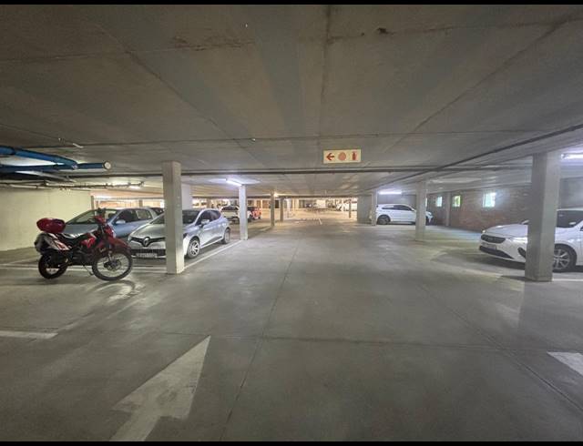 346M² OFFICE TO LET IN PLATTEKLOOF 3